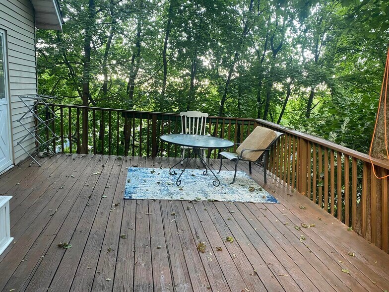 Building Photo - 1159 Route 9W S