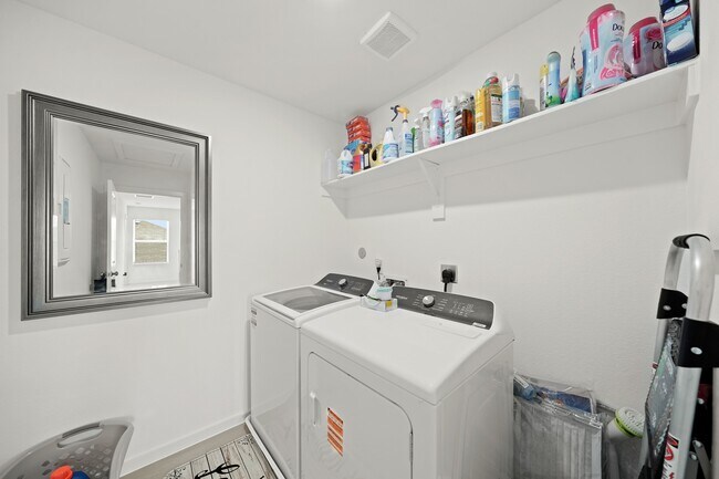 Building Photo - 26235 Arrowleaf Dr