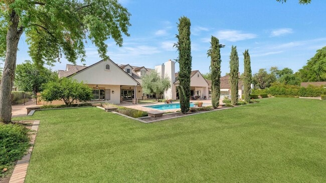 Building Photo - 6248 E Montecito Ave