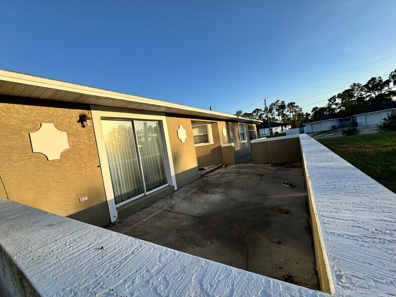 Building Photo - 4616 28th St SW