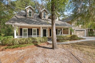 Building Photo - 3773 SW 21st Dr