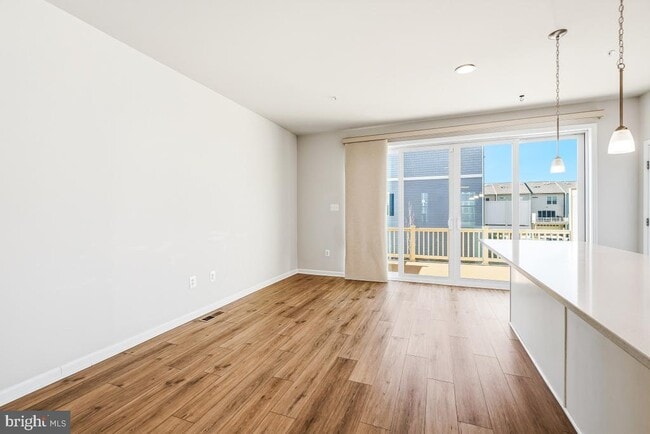 Building Photo - 5820 Imperial Dr