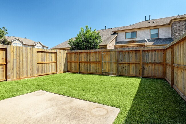 Building Photo - 8908 Minola Oaks Dr