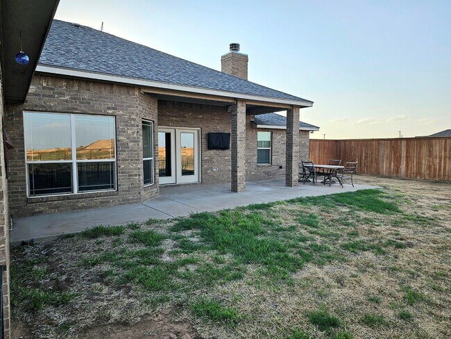 Building Photo - 20009 FM2192