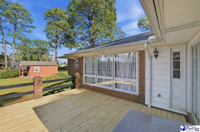 Building Photo - 2218 N Douglas St