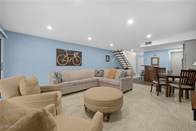 Building Photo - 833 Meadowland Dr