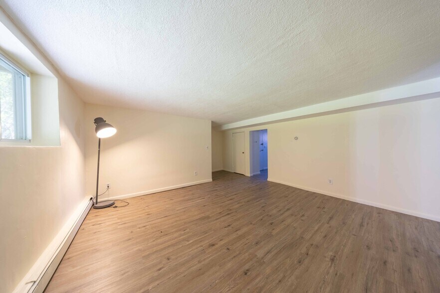 Building Photo - 33 Westgate Rd