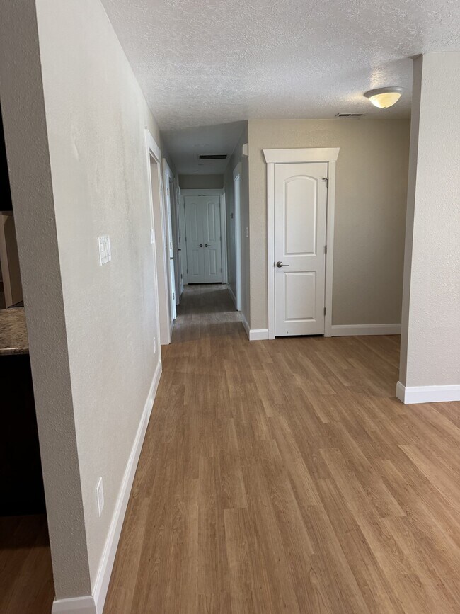 Building Photo - 2789 N 1600 E