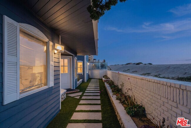 Building Photo - 1044 Waterbury Ln