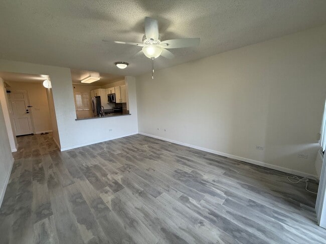 Building Photo - Country Club Village Building 5, 2-bedroom...