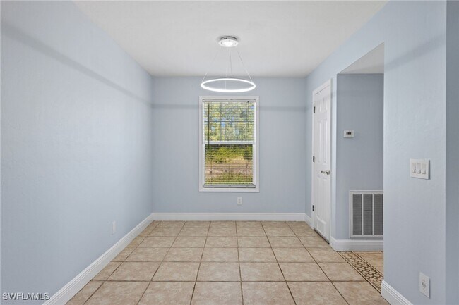 Building Photo - 3012 16th St W