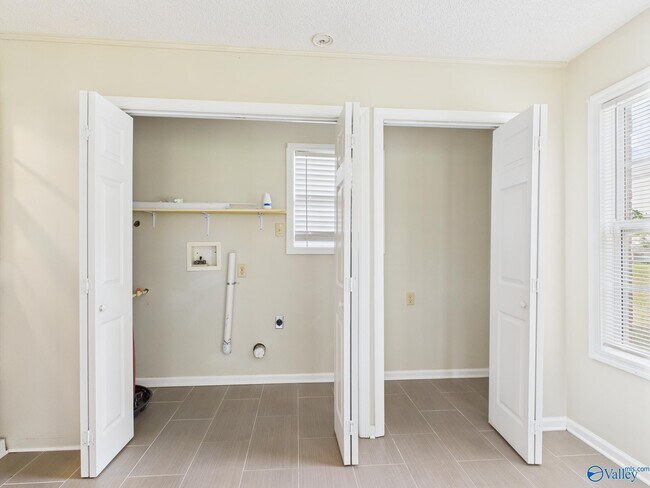 Building Photo - 9234 Segers Rd