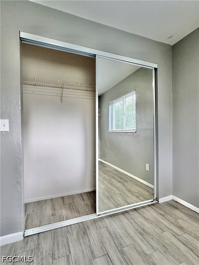 Building Photo - 142 Harry Ave S