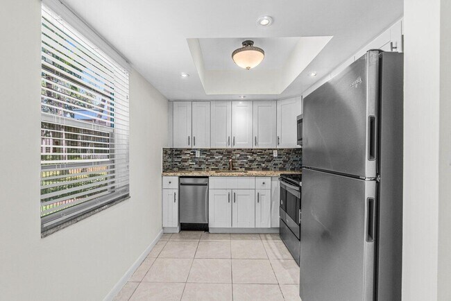 Primary Photo - 641 Normandy Ln