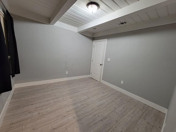 Building Photo - Clean, remodeled unfurnished home for rent...