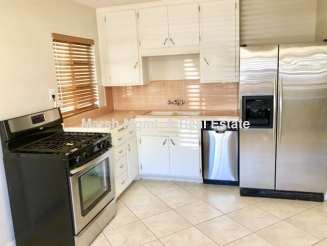 Building Photo - Cozy 3 bedroom home in Scottsdale with pri...