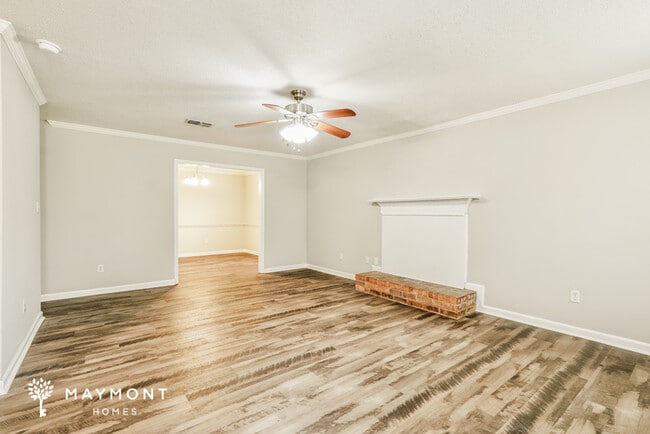 Building Photo - Quaint Ranch Style Home