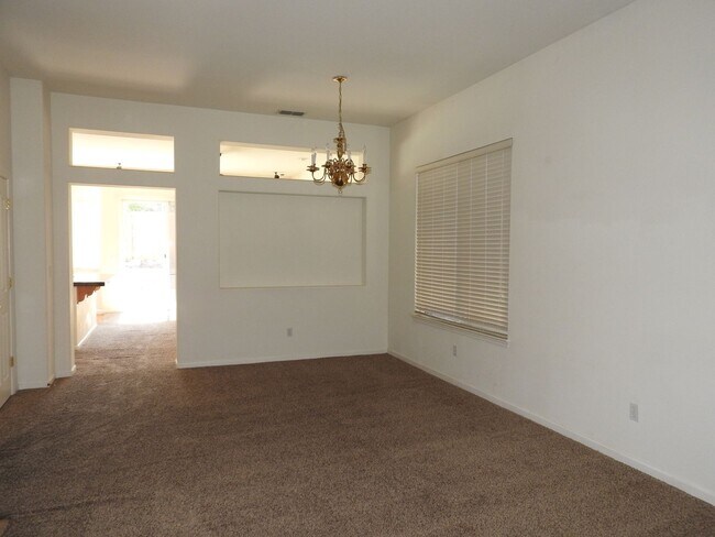 Building Photo - Beautiful Home in Highland Park