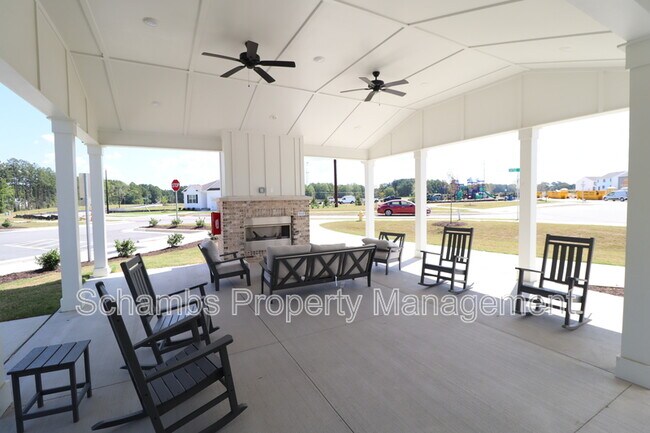 Building Photo - 360 Freestall Dr