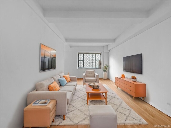 Building Photo - 3616 Henry Hudson Pkwy
