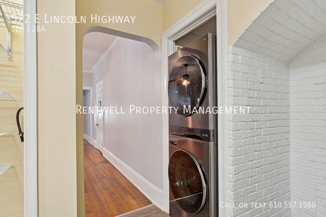 Building Photo - 572 Lincoln Hwy E