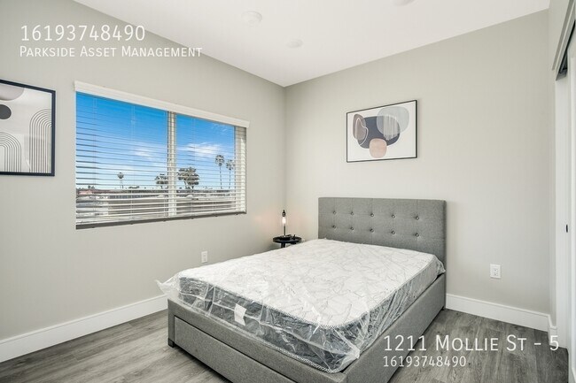 Building Photo - 1211 Mollie St