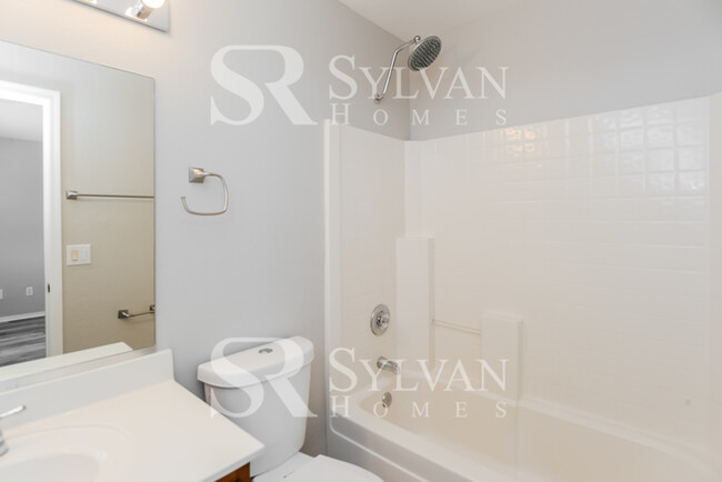 Building Photo - This is the home you have been waiting for!