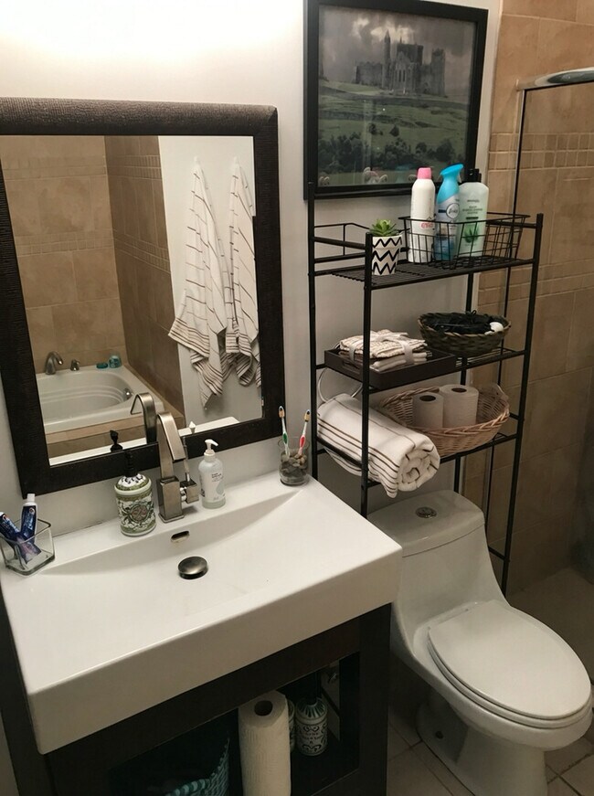 Building Photo - 5756 N Campbell Ave