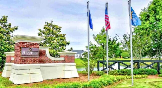 Building Photo - 945 British Ln