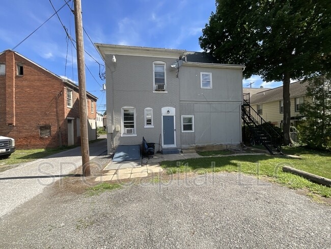 Building Photo - 62 W North St
