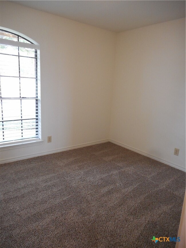 Building Photo - 102 Gemini Ct