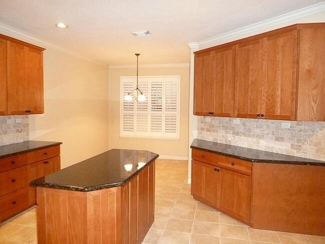 Building Photo - 4315 Stonebrook Ln
