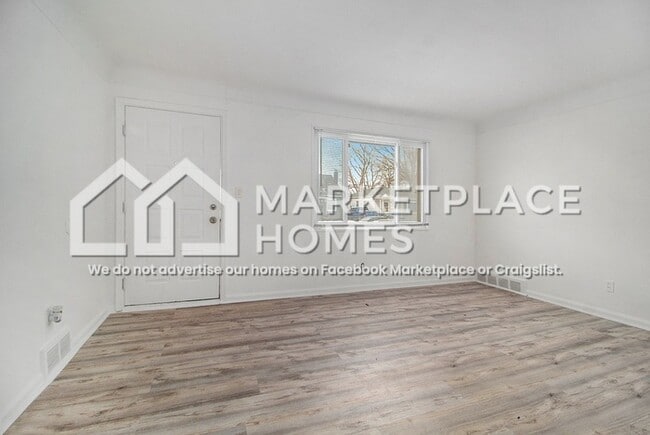 Building Photo - 22578 Raven Ave