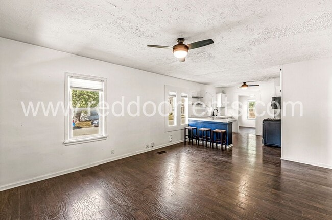 Building Photo - 1602 E 46th St