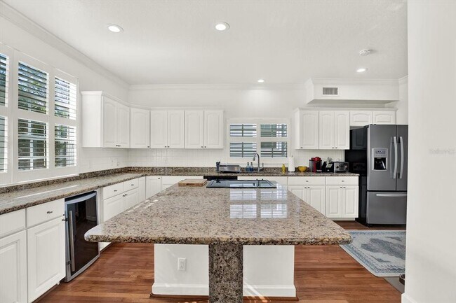 Building Photo - 3006 W Julia St