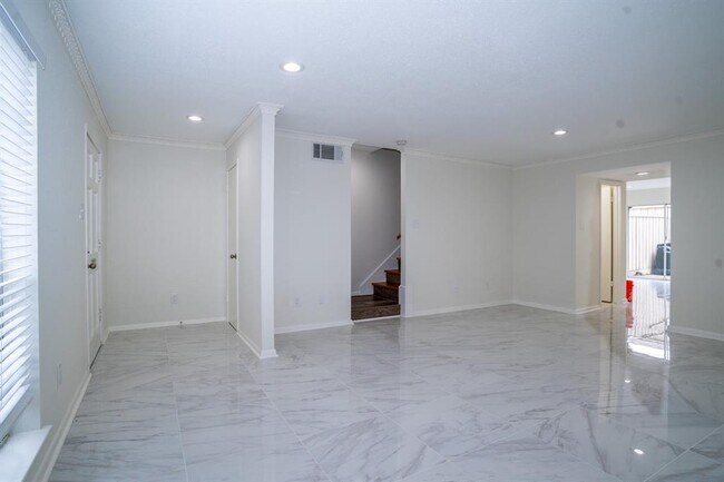 Building Photo - 6404 Olympia Dr