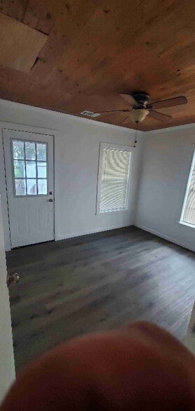 Building Photo - 113 Eastover Dr