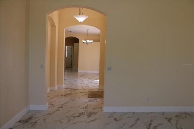 Building Photo - 7803 33rd St E