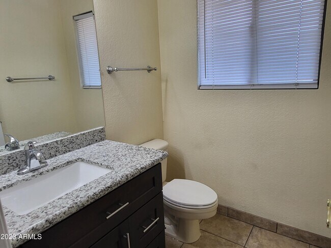 Building Photo - 7410 W Cholla St