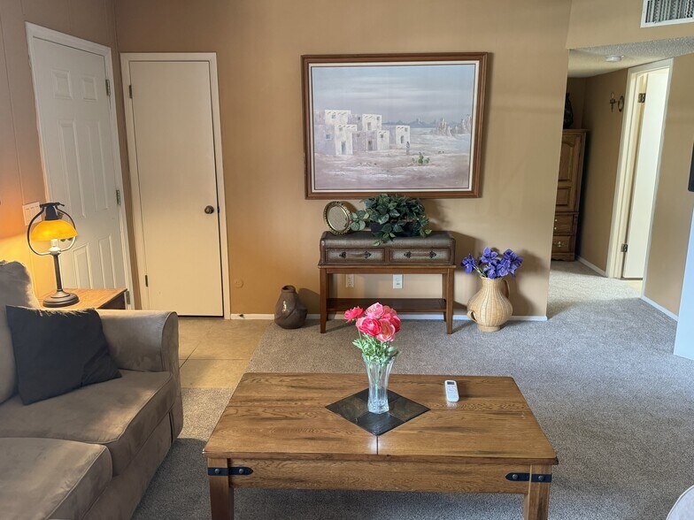 Guest Quarters Living Room - 150 E Los Mangos