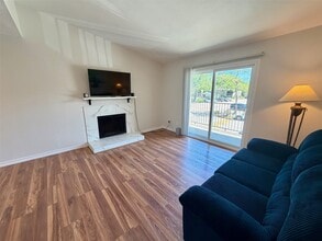 Building Photo - 3300 Pebblebrook Dr