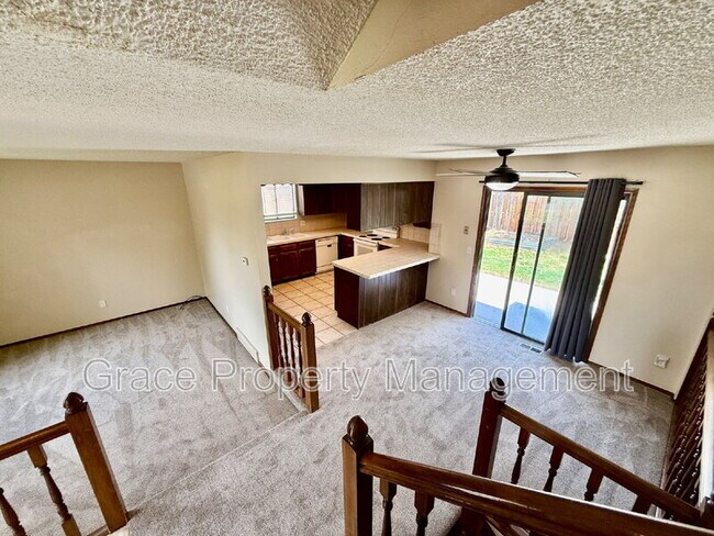 Building Photo - 13092 Monroe Dr