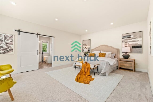 Building Photo - Spacious 3-Bed Home with 2.5 Baths in Prime Bothell Location – 2500 Sq Ft of Comfort!