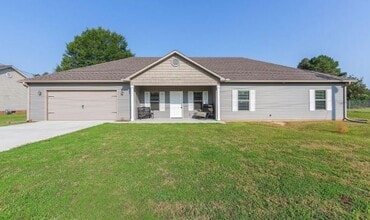 Building Photo - 177 Charles Latham Dr