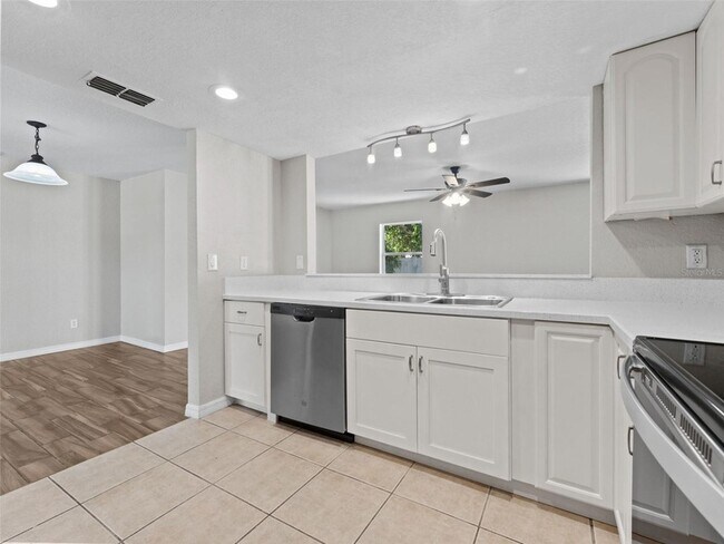 Building Photo - 4235 Manxcat Ln