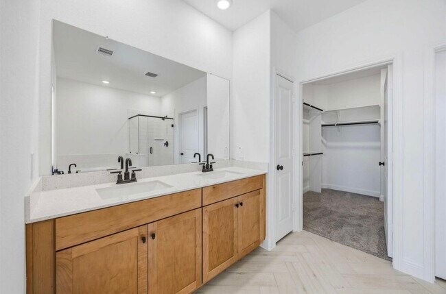 Building Photo - 10326 Water Harbor Dr