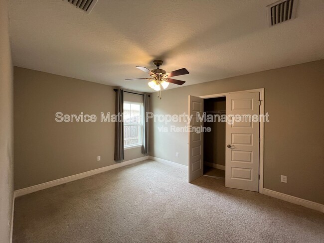 Building Photo - 7913 Majestic Cypress Dr