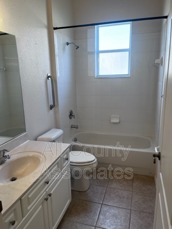 Building Photo - 12147 Putter Green Ct