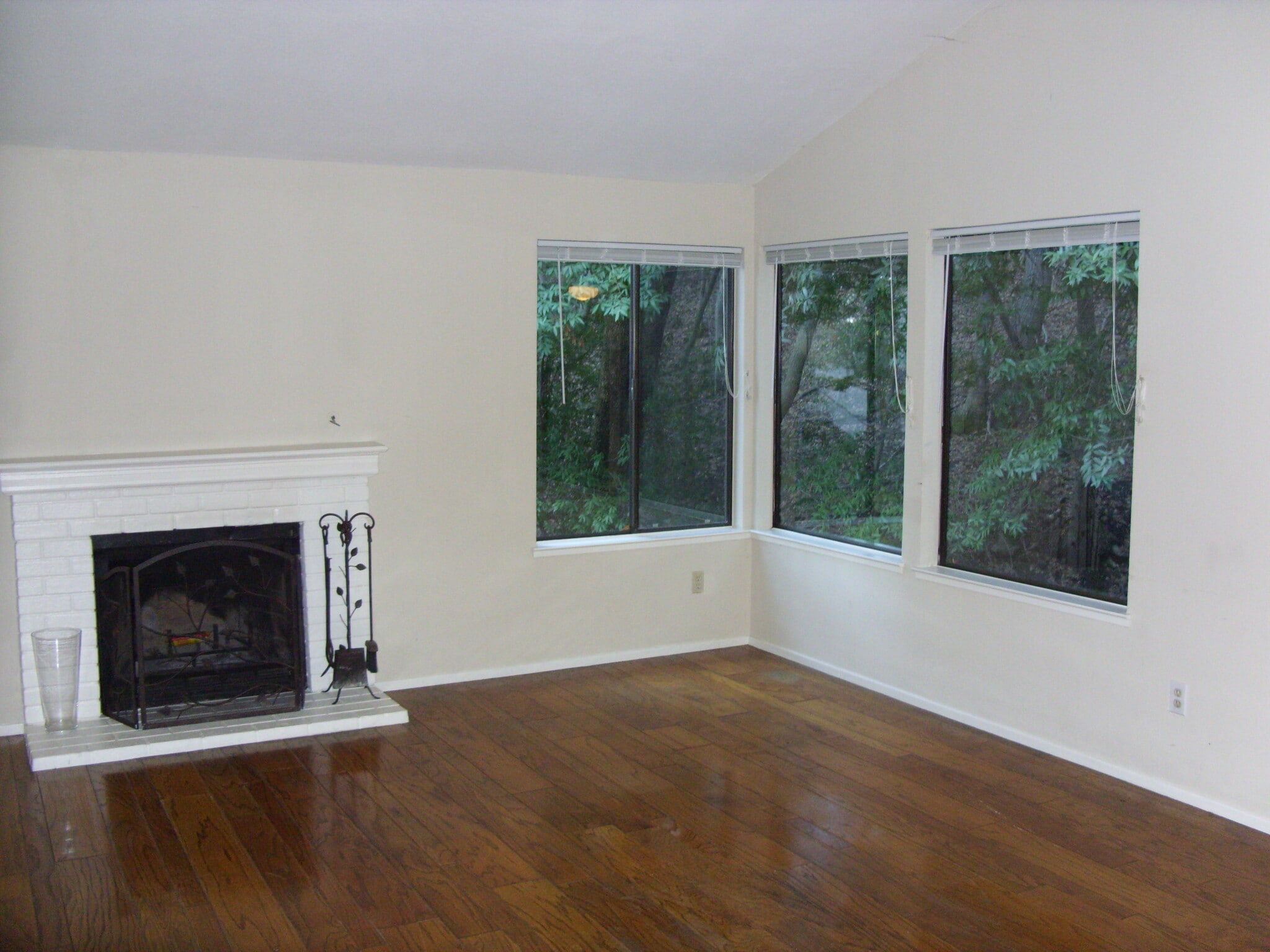 Building Photo - 25 Clay Ct