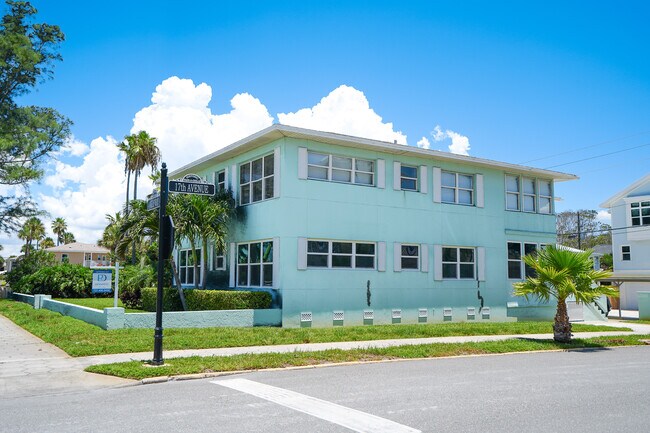 Building Photo - 1701 Gulf Way